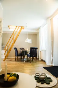 Butzzze No.1: Modern 2-Room Apartment - Image 5