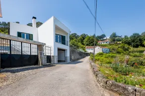 Merveilleuse maison de vacances adaptée aux familles avec jardin et barbecue - Image 5