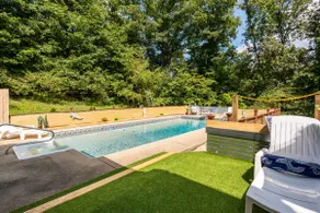 Glorious Log Cabin Retreat with Pool - Image 2