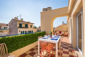 Luxury Penthouse 2BDR/2BATH Terrace 3min Promenade - Image 2