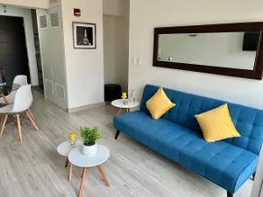 A beautiful modern apartment in a condominium - Image 4
