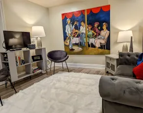 Lower-level apartment w 2 BRs and kitchenette - Image 3