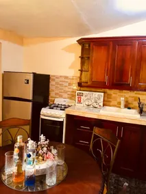 Cozy studio with free parking - Image 4