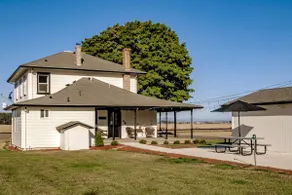 *Updated farmhouse with lots of outdoor space! - Image 5