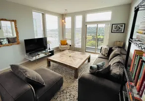 Sunset views with private terrace on Queen Anne - Image 4