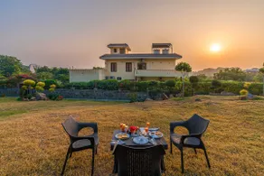 4BR Villa Bliss in the Woods in Gurgaon W/Pvt pool - Image 3