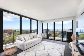 Wollongong Ocean View Apartment - Image 3