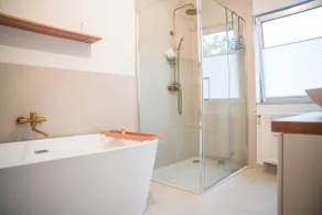 Charming open apartment | With sauna | 1 king bed - Image 5