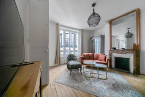 Premium Apartment with Terrace in Vichy - Image 4