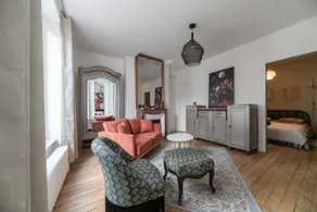 Premium Apartment with Terrace in Vichy - Image 3