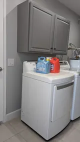 Private guest suite, up to 4 adults, self check-in - Image 5