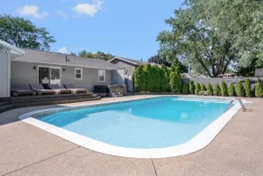 Private Pool, Hottub, Steamshower just 10 minutes from Grand Rapids - Image 3