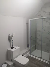 Very Spacious 3-bedroom, 2 bathroom maisonette - Image 5