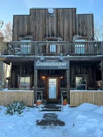 Connoisseur Hideaway - Image 2