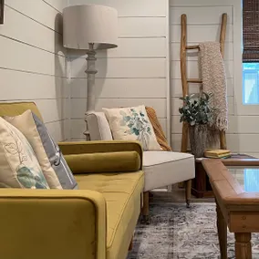 Cozy, terrace-level apt near Emma Willard & RPI - Image 4