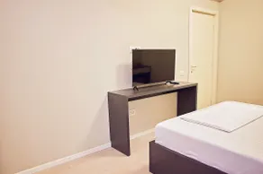 Alexis NEVERSEA Apartment - Image 4