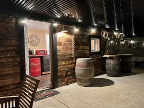 Unique Underground Speakeasy With Hot Tub - Image 3