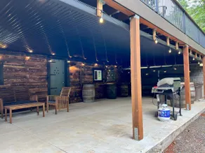 Unique Underground Speakeasy With Hot Tub - Image 2