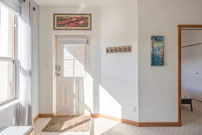 Ground Floor Creekside Condo perfect spot for your family - Pet Friendly! - Image 2