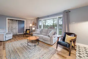 Cheerful & cozy farmhouse 2 bedroom home - Image 2