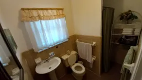 Spacious 3bedroom home with kitchen area - Image 2