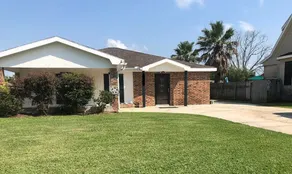 Waterfront Home w/ Lake Access - Image 2
