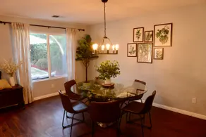 Spacious 4BD Home w EV charger near Sequoia Ntl Pk - Image 5
