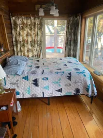 Cabin on East Grand - Image 2