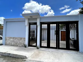 Casita Afremov 2 bedrooms beautiful & comfortable very close to a park, stores, and restaurants - Image 2