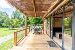 3 bedroom wooden chalet, central area - Image 3