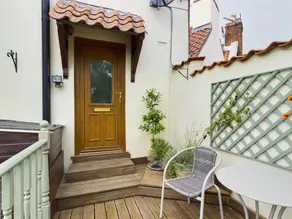 Two Bed First Floor Apartment in Village location - Image 3