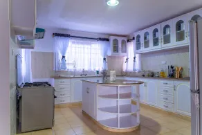 Amani Villa: Secure, Serene, Garden, Own Compd 4br - Image 5