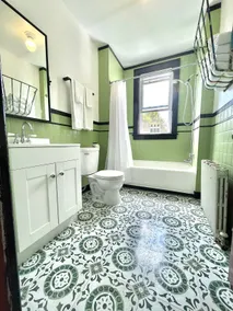 Private Room at the Knit Inn (W) - Image 5