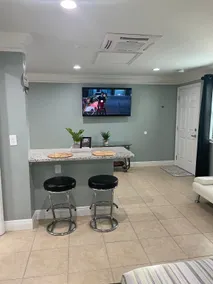 Adorable 1 bedroom guesthouse Near USF - Image 4