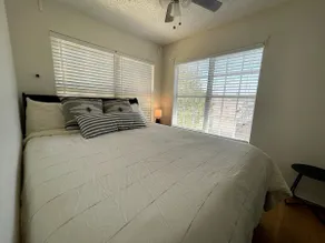 Guesthouse on Convenient West 7th Street - Image 3