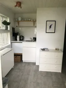 Cozy and centrally located guest house incl. parking in Visby - Image 2