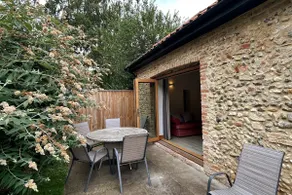 Converted Stables 4BR 3 ensuite Sleeps 8 - Image 2