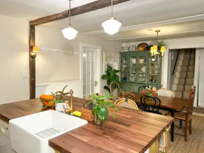 Greenehill~ Up-island 1800's Vineyard farmhouse. - Image 3
