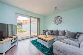 Central Townhouse Tipton - Sleeps 8 - Ideal for Contractors & Families - Image 5