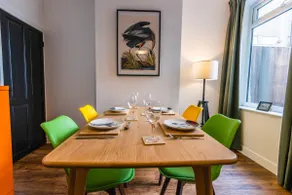 Newly refurbished Modern Stylish 2 Bedroom Cottage - Image 2