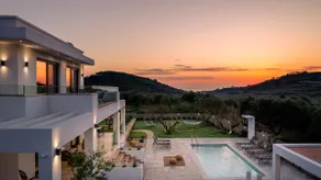 Valentino Luxury Villa - Image 4
