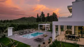 Valentino Luxury Villa - Image 5