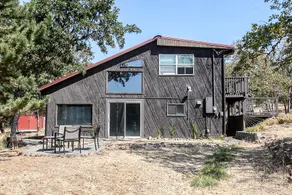 Rustic Retreat - Image 2