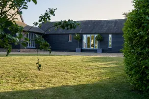 Lovely one bedroom annex with terrace. - Image 3