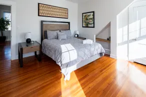 Contemporary 3-Bedroom Home with Balcony in RVA - Image 5