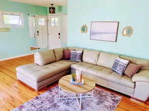 Midtown Ventura Family & Pet Friendly Cottage - Image 3