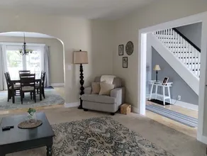 Cheerful 3 bedroom family home with deck - Image 3