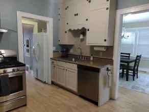 Cheerful 3 bedroom family home with deck - Image 5