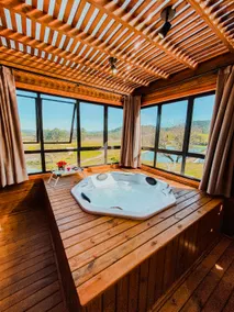Container House GREEN Bathtub Container Inn - Image 3