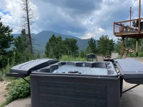 9000' Retreat in Golden Foothills - Image 2